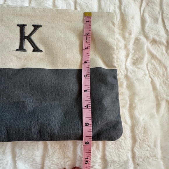 Nautical wristlet with rope detail. Like new. - Picture 4 of 5